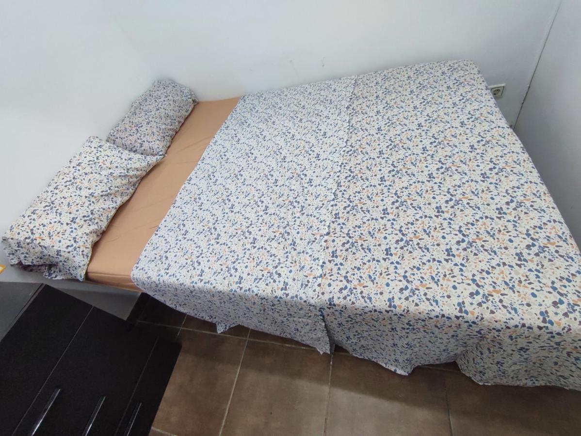 Апартаменты Nice Flat Within Walking Range To The Beach Барселона Экстерьер фото